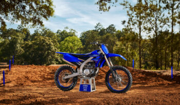 YAMAHA YZ250F 2023 pieno