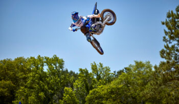YAMAHA YZ250F MONSTER ED. 2023 pieno