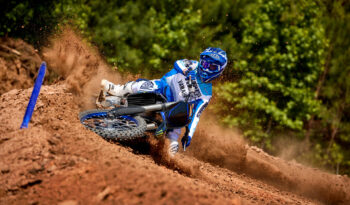 YAMAHA YZ250F MONSTER ED. 2023 pieno