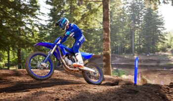YAMAHA YZ125 2024 pieno