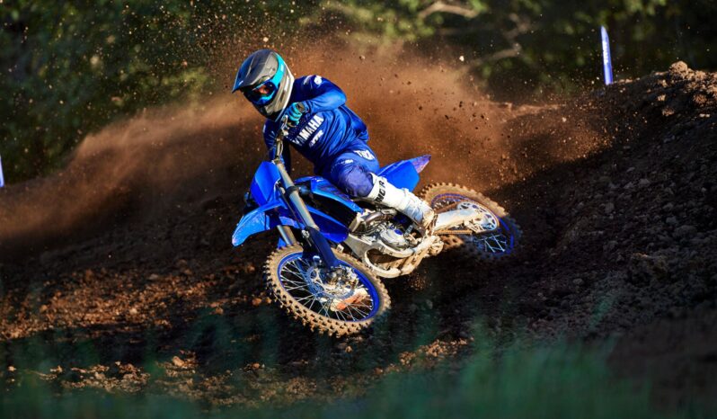 YAMAHA YZ250F 2024 pieno