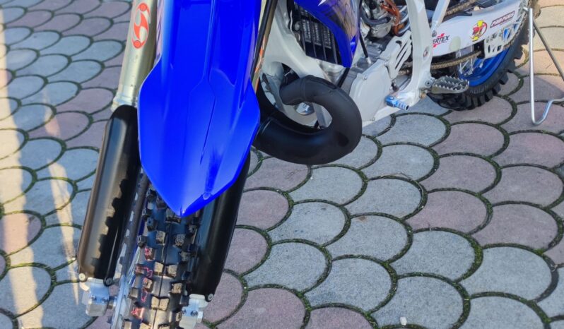 YAMAHA YZ250 2023 pieno